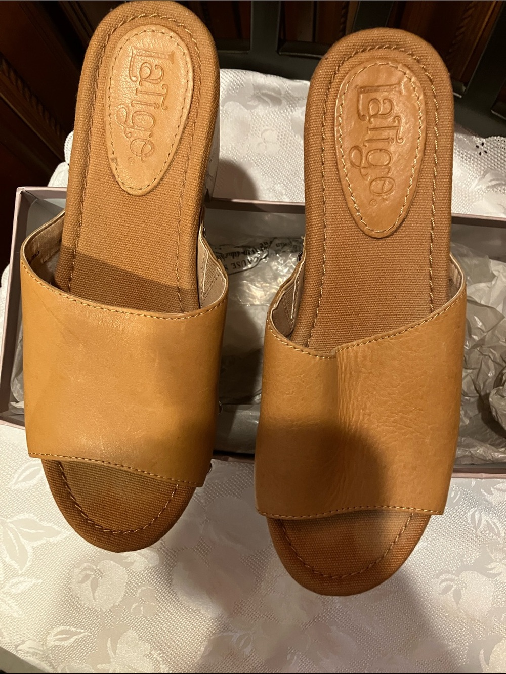 Latigo Women's Saddle Tan Leather Slide Mules